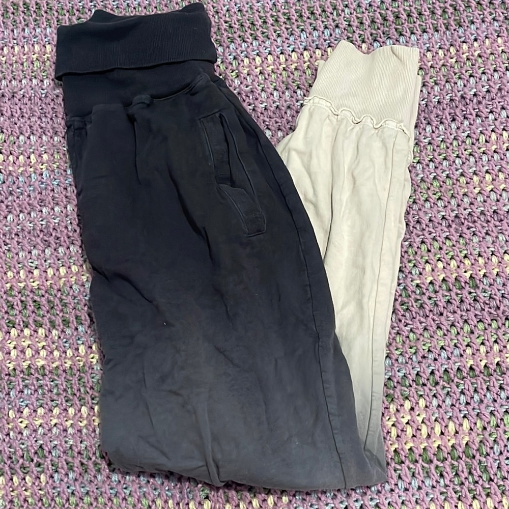 EUC Tie Dye Young, Fabulous & Broke Sweats!